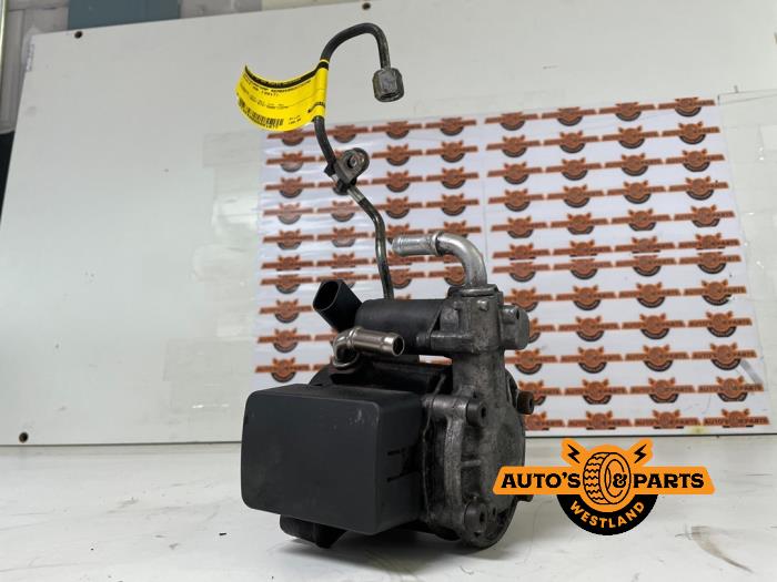 Gebruikte Vacuumpomp Rembekrachtiging Audi A8 (D5) 3.0 V6 24V 55 TFSI Mild Hybrid Quattro Prijs € 100,00 Margeregeling aangeboden door Auto's en Parts Westland B.V.