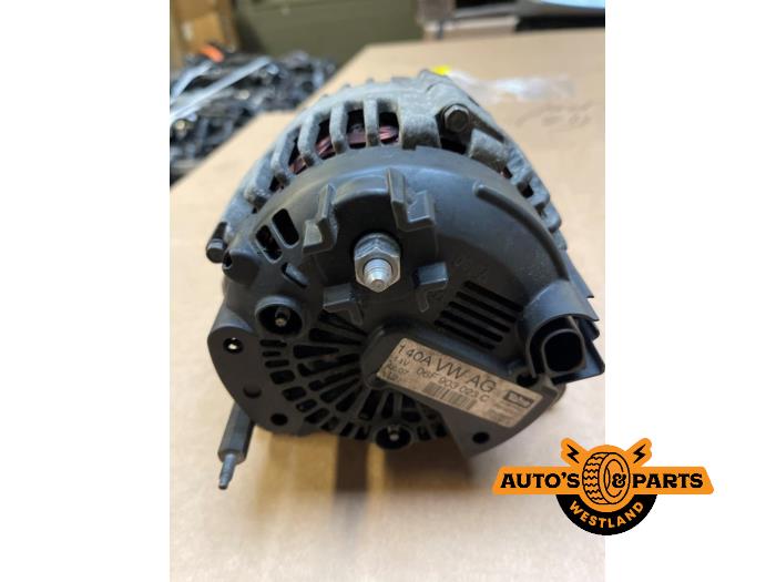 Gebruikte Dynamo Volkswagen Golf V (1K1) 1.9 TDI Prijs € 42,34 Inclusief btw aangeboden door Auto's en Parts Westland B.V.