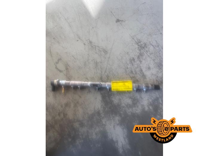 Gebruikte Injector brug BMW X5 (F15) M50d 3.0 24V Prijs € 199,99 Margeregeling aangeboden door Auto's en Parts Westland B.V.