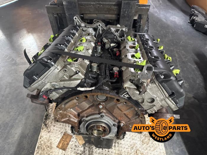 Gebruikte Motor Dodge 1500 Crew Cab (DS) 5.7 Hemi V8 4x4 Prijs € 5.445,00 Inclusief btw aangeboden door Auto's en Parts Westland B.V.