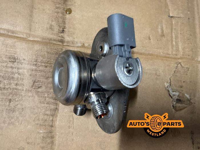 Gebruikte Brandstofpomp Mechanisch BMW 3 serie (F30) 320i 2.0 16V Prijs € 149,99 Margeregeling aangeboden door Auto's en Parts Westland B.V.