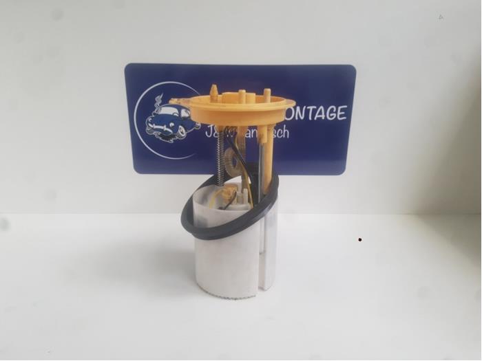 Gebruikte Tank element Pomp Volkswagen Golf VI (5K1) Prijs € 30,25 Inclusief btw aangeboden door Autodemontage J&W van Esch