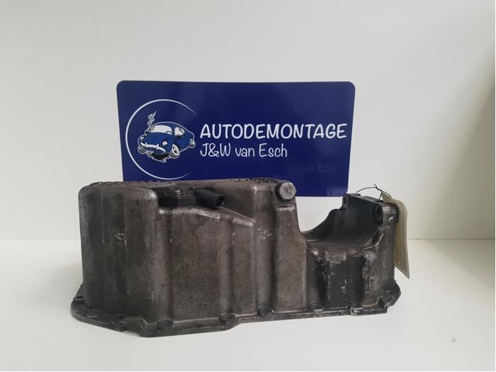 Gebruikte Carterpan Volkswagen Touran (1T1/T2) 1.6 FSI 16V Prijs € 60,50 Inclusief btw aangeboden door Autodemontage J&W van Esch