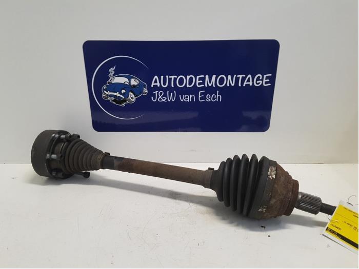 Gebruikte Steekas links-voor Seat Leon (5FB) 1.6 TDI Ecomotive 16V Prijs € 60,50 Inclusief btw aangeboden door Autodemontage J&W van Esch