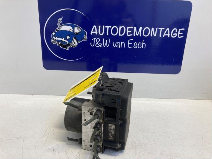 Gebruikte ABS Pomp Peugeot 107 1.4 HDI Prijs € 24,20 Inclusief btw aangeboden door Autodemontage J&W van Esch