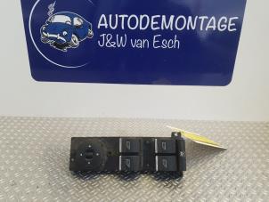 Gebruikte Ruit schakelaar elektrisch Ford Focus 2 Wagon 1.4 16V Prijs € 24,20 Inclusief btw aangeboden door Autodemontage J&W van Esch