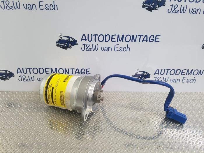 Gebruikte Servopomp Renault Twingo II (CN) 1.2 16V Prijs € 121,00 Inclusief btw aangeboden door Autodemontage J&W van Esch
