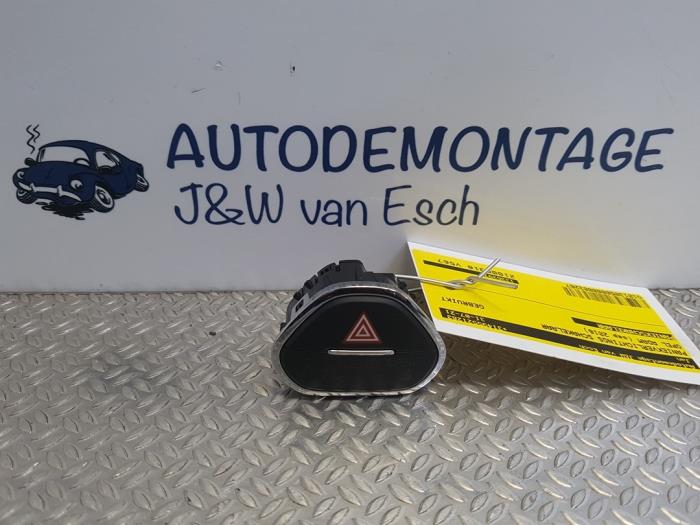 Schakelaar Paniekverlichting van een Opel Adam 1.4 16V 2016