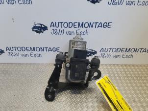 Gebruikte Vacuumpomp Rembekrachtiging Volkswagen Polo VI (AW1) 1.0 TSI 12V Prijs € 54,45 Inclusief btw aangeboden door Autodemontage J&W van Esch