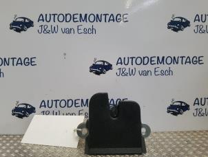Gebruikte Achterklep Slotmechaniek Volkswagen Golf Sportsvan (AUVS) 1.6 TDI 16V Prijs € 30,25 Inclusief btw aangeboden door Autodemontage J&W van Esch