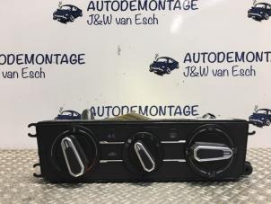 Gebruikte Chaufage Bedieningspaneel Volkswagen Polo VI (AW1) 1.0 MPI 12V Prijs € 60,50 Inclusief btw aangeboden door Autodemontage J&W van Esch