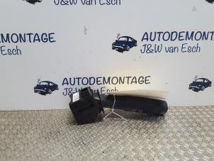 Gebruikte Ruitenwis Schakelaar Opel Karl 1.0 12V Prijs € 24,20 Inclusief btw aangeboden door Autodemontage J&W van Esch
