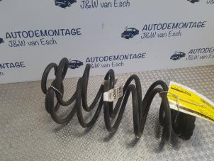 Gebruikte Veerschroef achter Opel Karl 1.0 12V Prijs € 42,35 Inclusief btw aangeboden door Autodemontage J&W van Esch