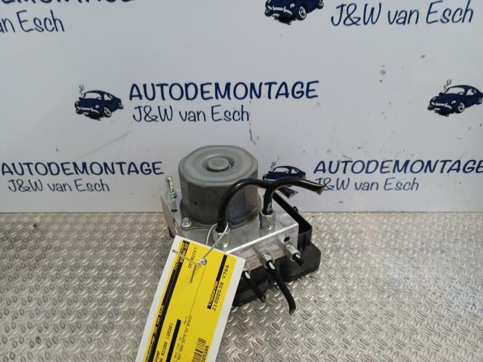 Gebruikte ABS Pomp Nissan Micra (K14) 1.0 IG-T 100 Prijs € 145,20 Inclusief btw aangeboden door Autodemontage J&W van Esch