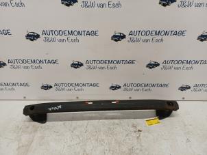 Gebruikte Bumperbalk achter Opel Corsa E 1.3 CDTi 16V ecoFLEX Prijs € 36,30 Inclusief btw aangeboden door Autodemontage J&W van Esch