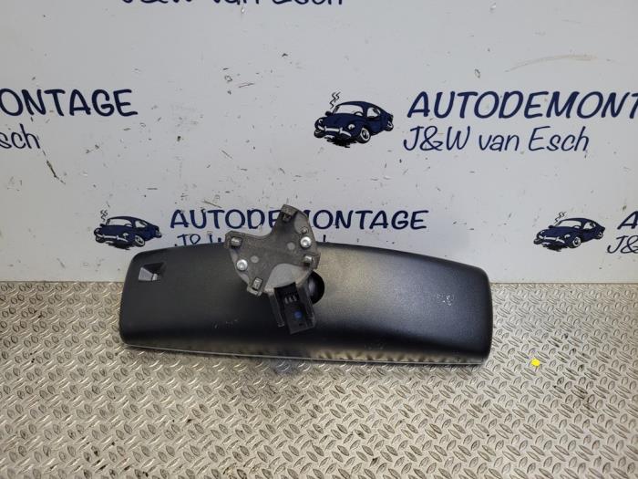 Spiegel binnen van een Volkswagen Golf Sportsvan (AUVS) 2.0 TDI 150 16V 2018