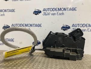 Gebruikte Deurslot Mechaniek 4Deurs links-voor Volkswagen Polo VI (AW1) 1.0 TSI 12V Prijs € 42,35 Inclusief btw aangeboden door Autodemontage J&W van Esch
