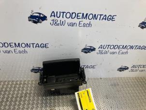 Gebruikte AUX/USB aansluiting Renault Talisman Estate (RFDK) 1.6 dCi 160 Twinturbo Prijs € 60,50 Inclusief btw aangeboden door Autodemontage J&W van Esch