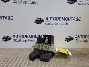 Gebruikte Slotmechaniek Achterklep Volkswagen Up! (121) 1.0 12V 60 Prijs € 24,20 Inclusief btw aangeboden door Autodemontage J&W van Esch