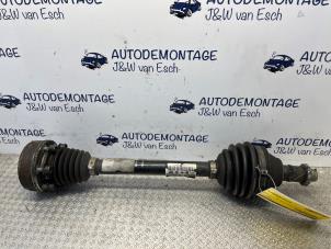 Gebruikte Aandrijfas links-voor Volkswagen Polo V (6R) 1.2 12V BlueMotion Technology Prijs € 60,50 Inclusief btw aangeboden door Autodemontage J&W van Esch