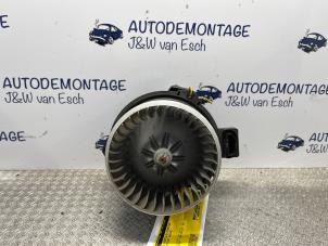Gebruikte Chaufage Ventilatiemotor Nissan Pixo (D31S) 1.0 12V Prijs € 30,25 Inclusief btw aangeboden door Autodemontage J&W van Esch
