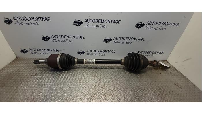 Gebruikte Steekas links-voor Opel Crossland (X) 1.2 Turbo 12V Euro 6 Prijs € 181,50 Inclusief btw aangeboden door Autodemontage J&W van Esch