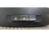 Schakelaar Paniekverlichting van een Mercedes-Benz Vito (447.6) 2.2 114 CDI 16V 2017