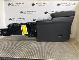 Gebruikte Armleuning Opel Mokka 1.2 Turbo 12V Prijs € 121,00 Inclusief btw aangeboden door Autodemontage J&W van Esch