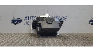 Command system bediening van een Mercedes-Benz A (W176) 2.2 A-200 CDI, A-200d 16V 2016