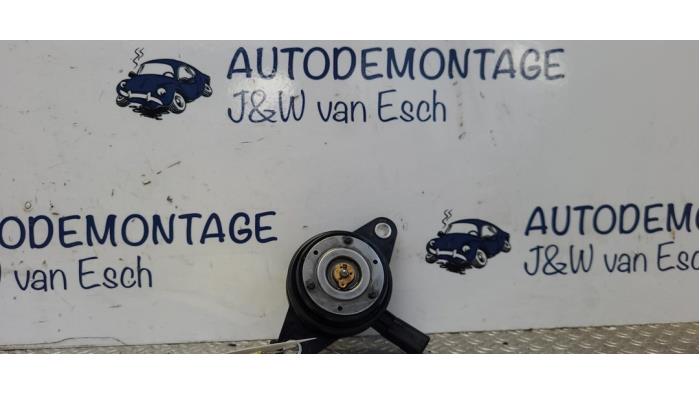 Gebruikte Nokkenas Verstelling Volkswagen Golf VIII (CD1) 1.5 TSI BlueMotion 16V Prijs € 30,25 Inclusief btw aangeboden door Autodemontage J&W van Esch