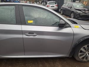 Gebruikte Portier 4Deurs rechts-voor Peugeot 208 II (UB/UH/UP) e-208 50 kWh Prijs € 847,00 Inclusief btw aangeboden door Autodemontage J&W van Esch