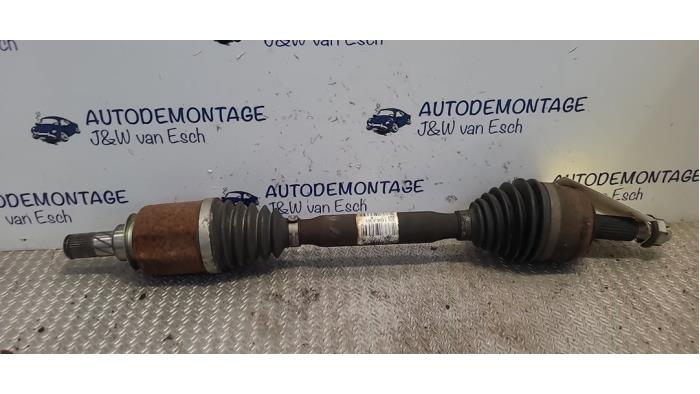 Gebruikte Steekas links-voor Renault Captur I (2R) 1.2 TCE 16V EDC Prijs € 78,65 Inclusief btw aangeboden door Autodemontage J&W van Esch