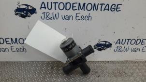 Gebruikte Koelvloeistof pomp Mercedes CLA Shooting Brake (118.6) 1.3 CLA-250 e Turbo 16V Prijs € 121,00 Inclusief btw aangeboden door Autodemontage J&W van Esch