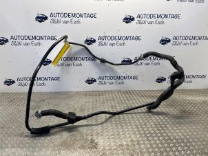 Gebruikte Leiding (diversen) Mercedes CLA Shooting Brake (118.6) 1.3 CLA-250 e Turbo 16V Prijs € 42,35 Inclusief btw aangeboden door Autodemontage J&W van Esch