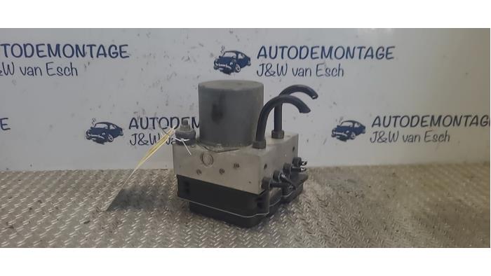 Gebruikte ABS Pomp Audi A4 (B7) 2.0 TDI 16V Prijs € 121,00 Inclusief btw aangeboden door Autodemontage J&W van Esch
