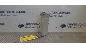 Gebruikte Frontdeel steun Peugeot 208 II (UB/UH/UP) e-208 50 kWh Prijs € 36,30 Inclusief btw aangeboden door Autodemontage J&W van Esch