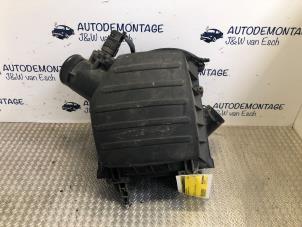 Gebruikte Luchtfilterhuis Opel Adam 1.2 16V Prijs € 48,40 Inclusief btw aangeboden door Autodemontage J&W van Esch