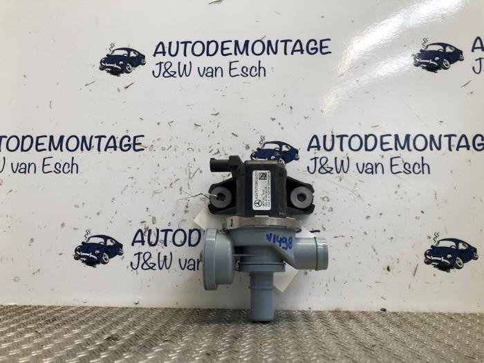 Gebruikte Evap klep Mercedes CLA Shooting Brake (118.6) 1.3 CLA-250 e Turbo 16V Prijs € 90,75 Inclusief btw aangeboden door Autodemontage J&W van Esch