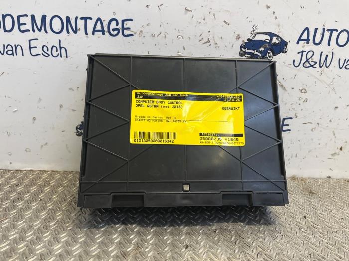 Gebruikte Bodycontrol Module Opel Astra K 1.4 Turbo 16V Prijs € 60,50 Inclusief btw aangeboden door Autodemontage J&W van Esch