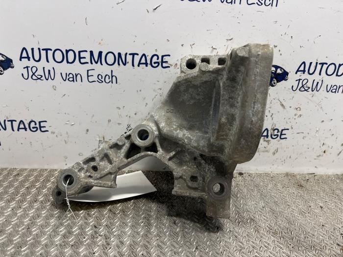 Gebruikte Motorrubber Mercedes A (177.0) 1.3 A-160 Turbo 16V Prijs € 48,40 Inclusief btw aangeboden door Autodemontage J&W van Esch