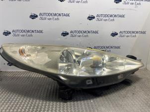 Gebruikte Rechter Koplamp Peugeot 207/207+ (WA/WC/WM) 1.6 16V GT THP Prijs € 42,35 Inclusief btw aangeboden door Autodemontage J&W van Esch