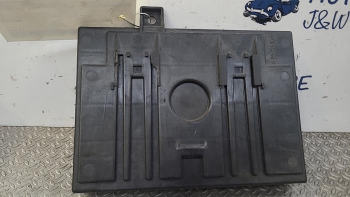 Bodycontrol Module van een Ford Tourneo Courier (JU2) 1.0 Ti-VCT EcoBoost 12V 2015