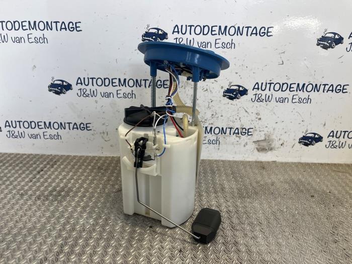 Gebruikte Tank element Pomp Seat Arona (KJX) 1.0 TGI 12V Prijs € 127,05 Inclusief btw aangeboden door Autodemontage J&W van Esch