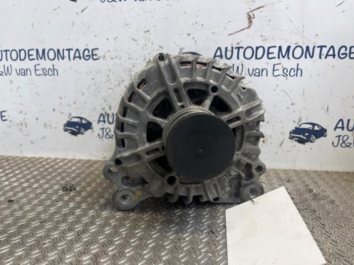 Gebruikte Dynamo Seat Ibiza V (KJB) 1.0 MPI 12V Prijs € 60,50 Inclusief btw aangeboden door Autodemontage J&W van Esch