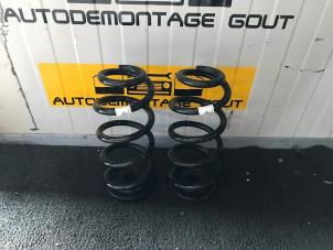 Gebruikte Schroefveer achter Audi TT (FV3/FVP) 2.0 TFSI 16V TTS Quattro Prijs € 60,00 Margeregeling aangeboden door Autodemontage Gout