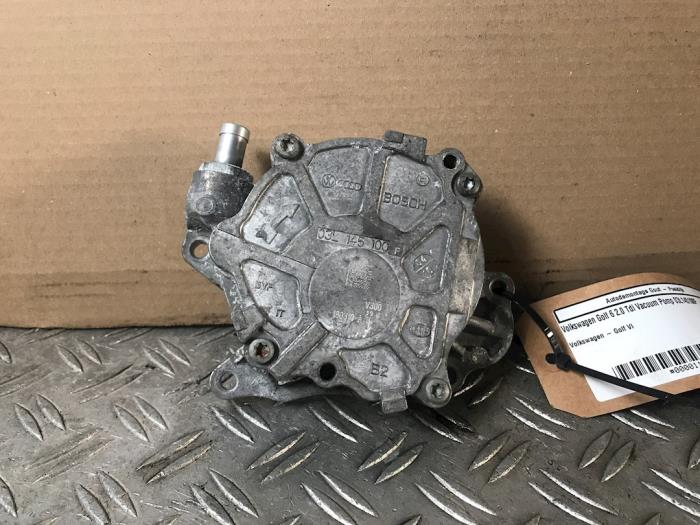 Gebruikte Vacuumpomp (Diesel) Volkswagen Golf VI (5K1) 2.0 GTD 16V Prijs € 50,00 Margeregeling aangeboden door Autodemontage Gout