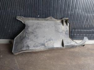 Gebruikte Afdekplaat motor Audi TT (8N3) 1.8 20V Turbo Quattro Prijs € 19,99 Margeregeling aangeboden door Autodemontage Gout