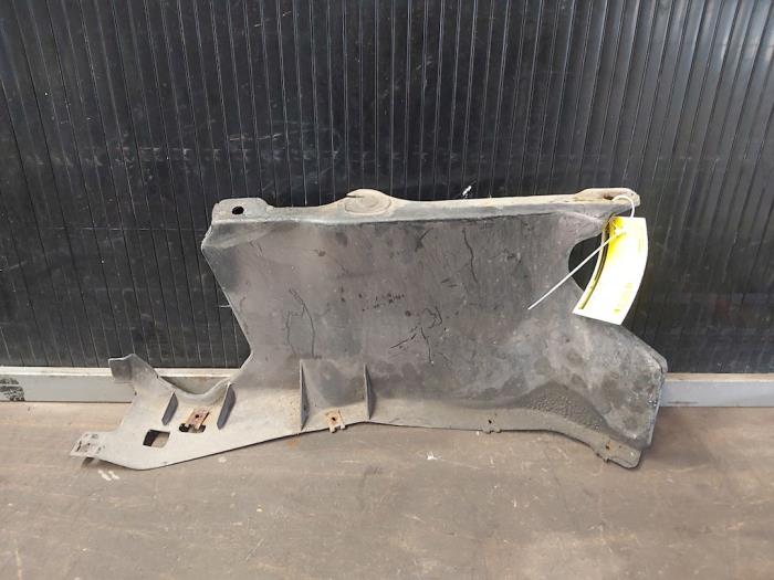 Gebruikte Afdekplaat motor Audi TT (8N3) 1.8 T 20V Quattro Prijs € 19,99 Margeregeling aangeboden door Autodemontage Gout