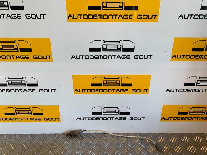 Gebruikte Lambda Sonde Renault Captur I (2R) 1.2 TCE 16V EDC Prijs € 19,95 Margeregeling aangeboden door Autodemontage Gout