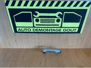 Gebruikte Deurgreep 4Deurs rechts-voor Peugeot 108 1.0 12V Prijs € 9,95 Margeregeling aangeboden door Autodemontage Gout